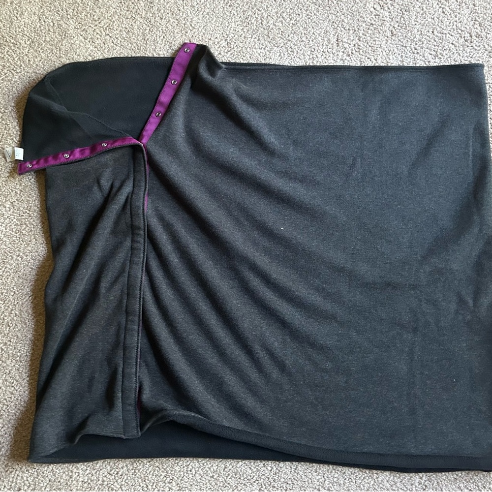 Lululemon Vinyasa Wrap, dark gray